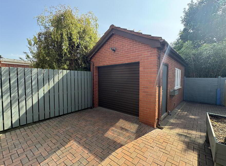 25 St Johns Park, Belfast, BT7 3JG
