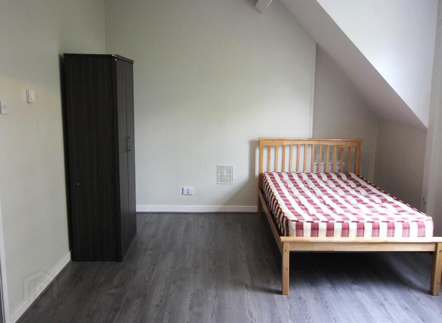 6, 34 Stranmillis Road, Belfast, BT9 5AA