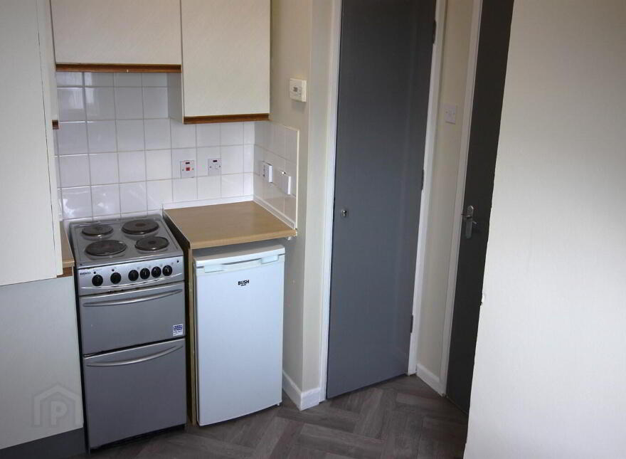 6, 34 Stranmillis Road, Belfast, BT9 5AA