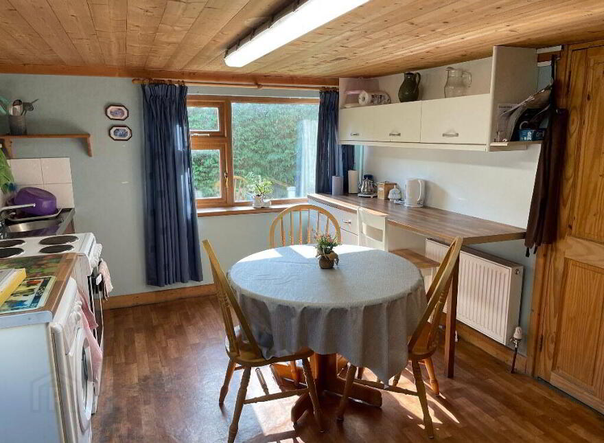 The Thatch House, Shrough, Lismore, P51W0H9