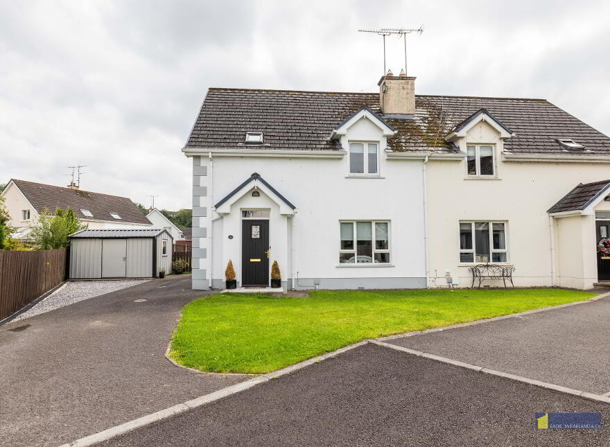 24 Galliagh Shore, Enniskillen, BT74 7GS photo