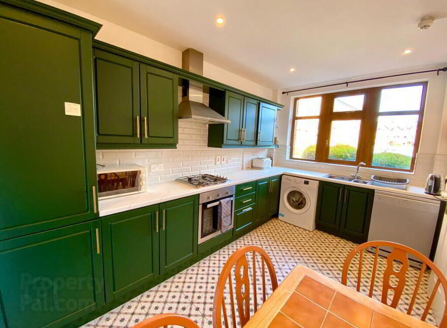 10 The Cloisters, Belfast, BT7 1GD