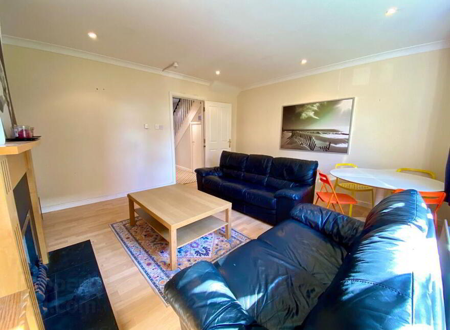 10 The Cloisters, Belfast, BT7 1GD