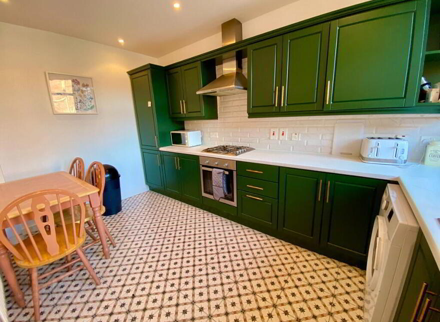 10 The Cloisters, Belfast, BT7 1GD