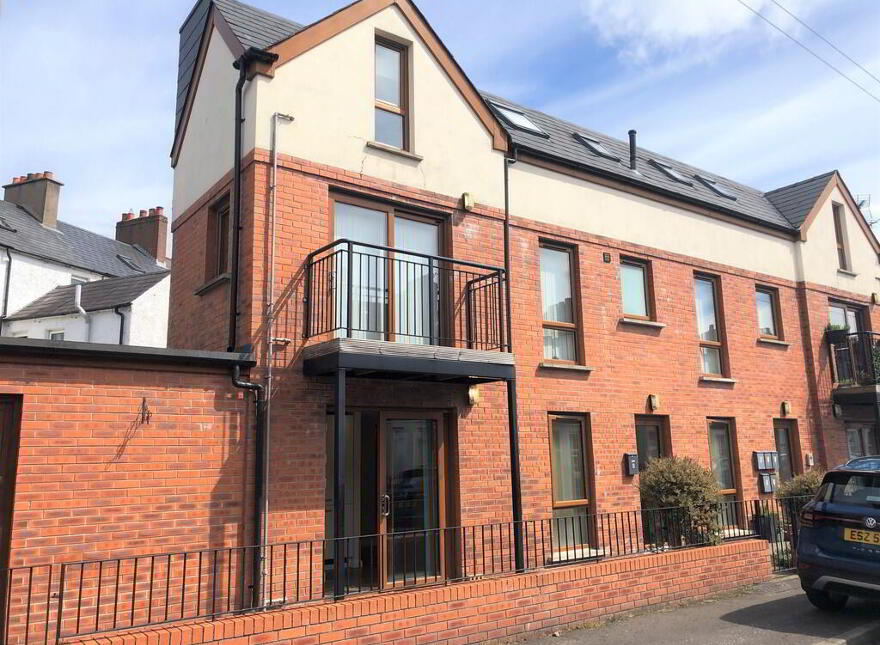 Apt 6, 10 Belmont Avenue West, Belmont, Belfast, BT4 3DG
