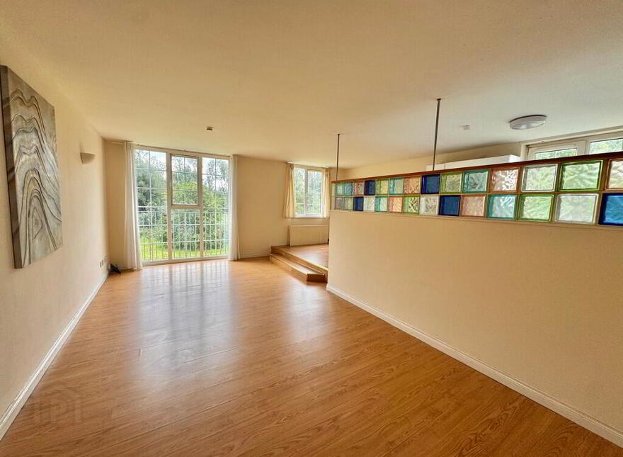 6c Creighton Mews, Dunmurry, Belfast, BT17 0LD