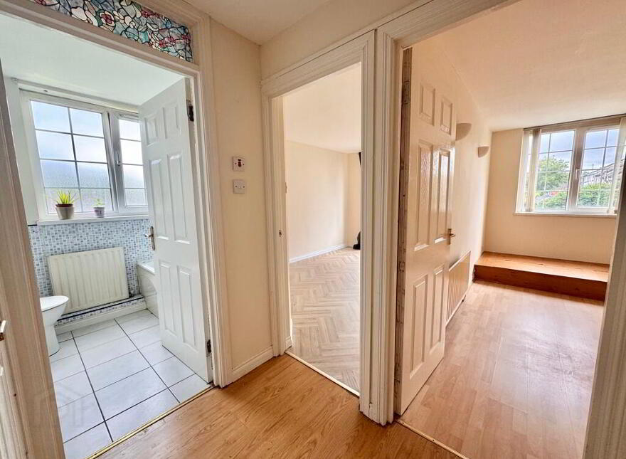 6c Creighton Mews, Dunmurry, Belfast, BT17 0LD