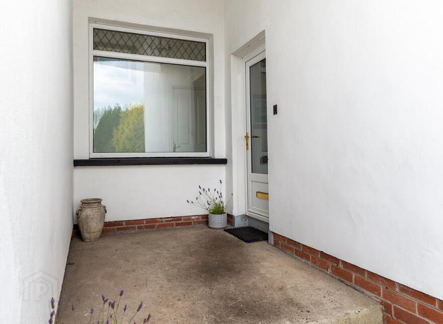 17 Belvedere Road, Newtownards, BT23 7AX