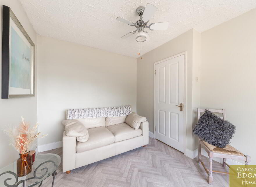 17 Belvedere Road, Newtownards, BT23 7AX