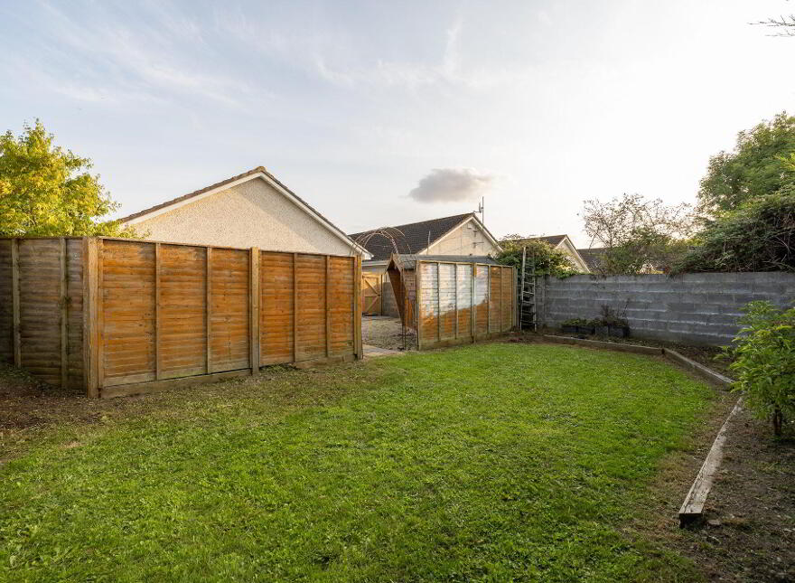 5 Dolmen Gardens, Hacketstown Road, R93K763