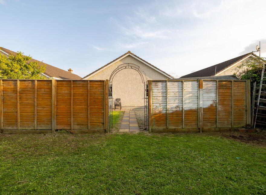 5 Dolmen Gardens, Hacketstown Road, R93K763