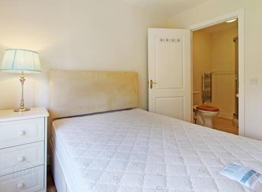 Apartment 8 Sycamore House Eaton Wood Square, Shankill, Dublin, D18A344