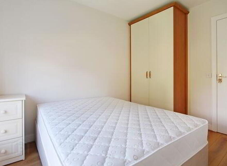 Apartment 8 Sycamore House Eaton Wood Square, Shankill, Dublin, D18A344
