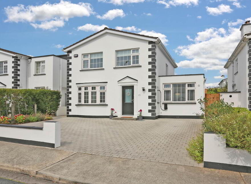 21 Meadowvale, Raheen