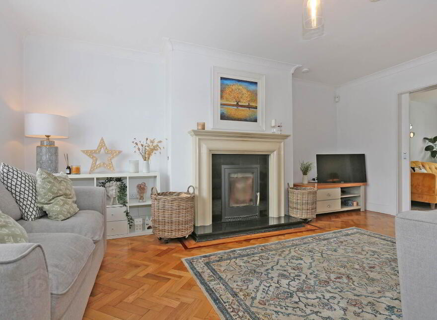 21 Meadowvale, Raheen
