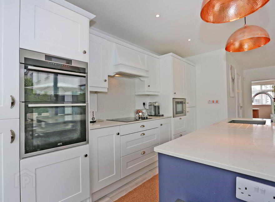 21 Meadowvale, Raheen