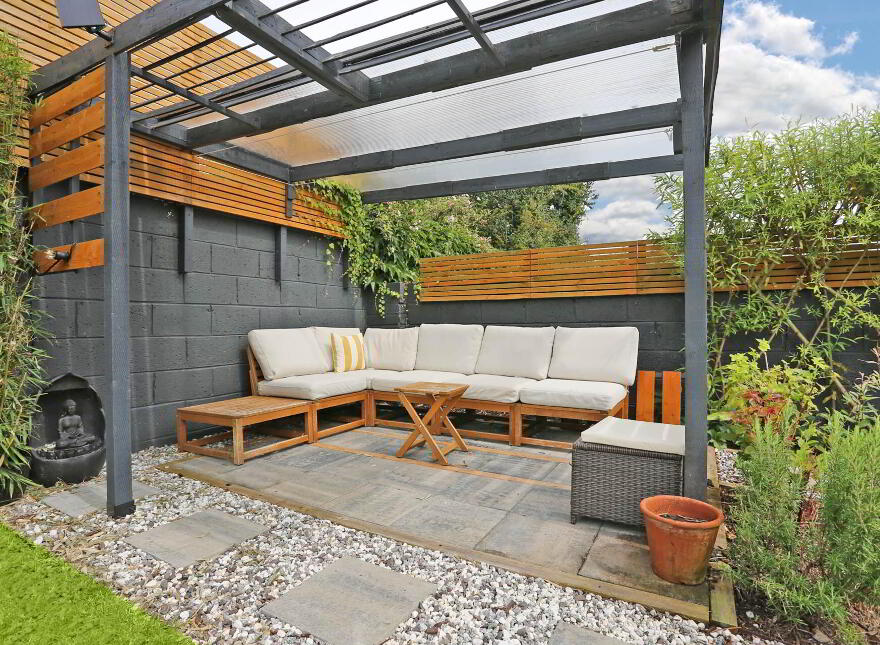 21 Meadowvale, Raheen