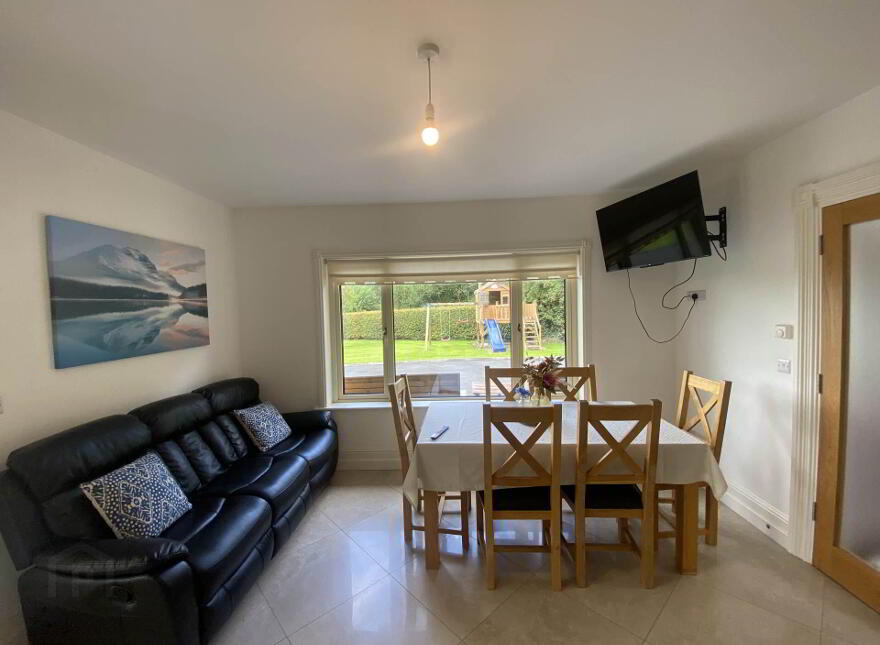 Shower Corner, Ballymakeogh, Newport