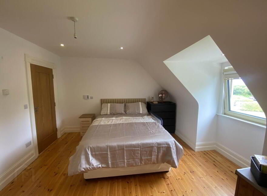 Shower Corner, Ballymakeogh, Newport