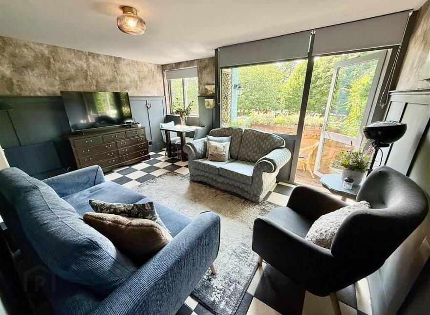 90k Cregagh Road, Belfast, BT6 9ER