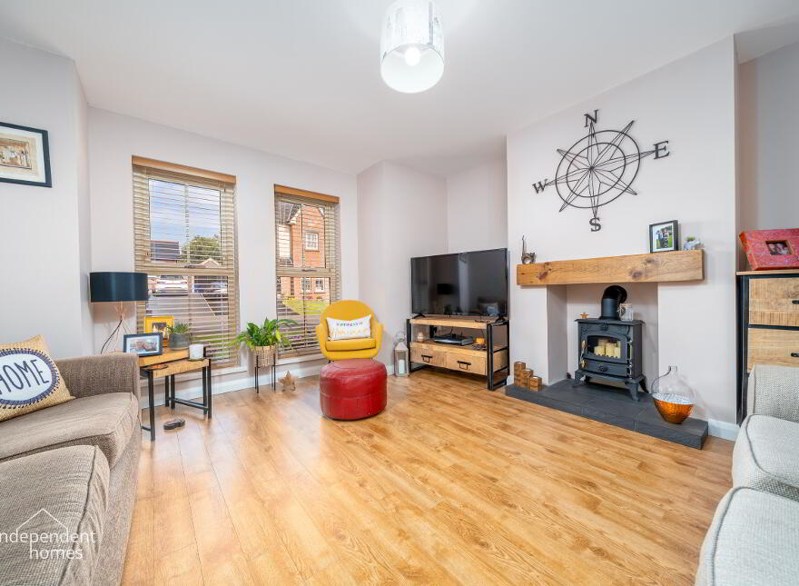 7 Lindara Crescent, Larne, BT40 2FF