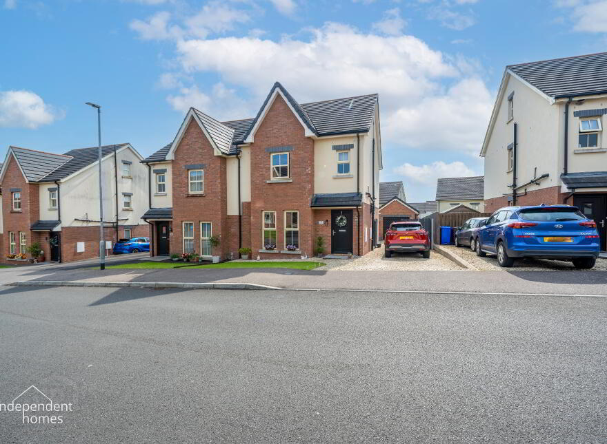 7 Lindara Crescent, Larne, BT40 2FF