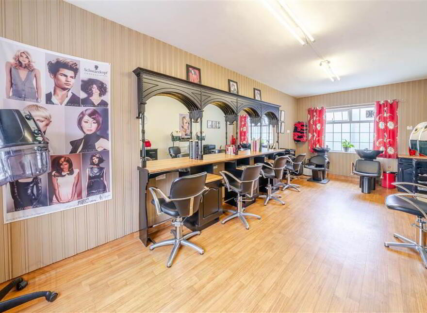 Chapel Street, Newport, F28T6H3