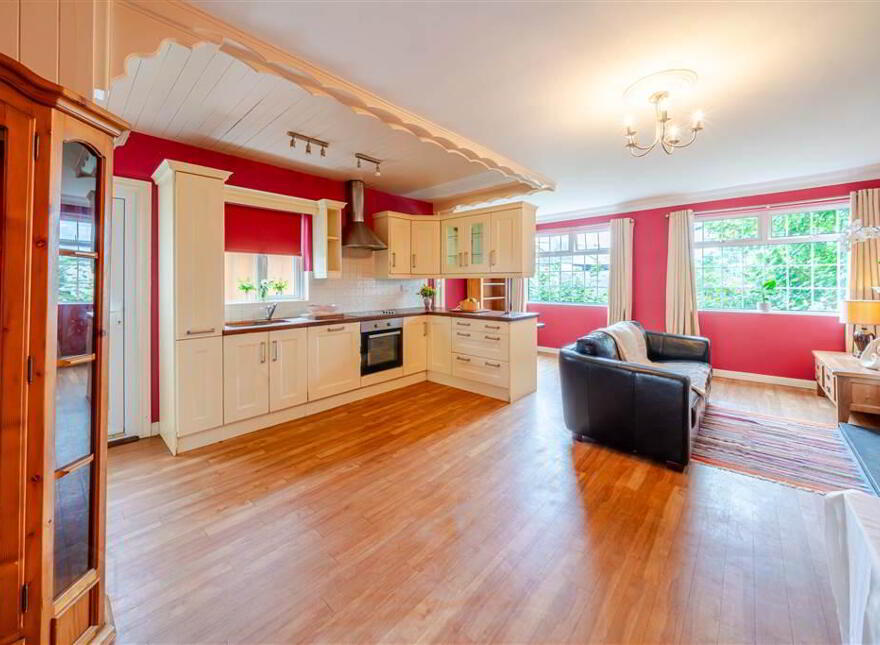 Chapel Street, Newport, F28T6H3