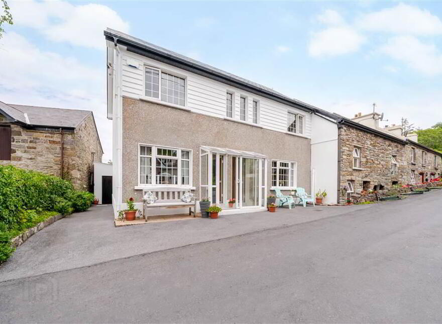 Chapel Street, Newport, F28T6H3