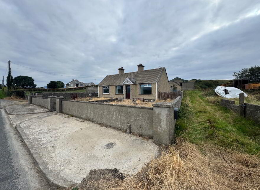 12 Ballynahatten Road, Kilkeel, BT34 4LG