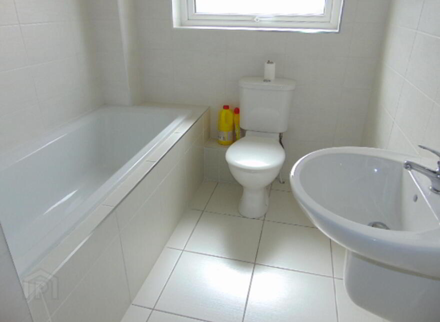 37 Lakeside Court, Coleraine, BT52 2FN