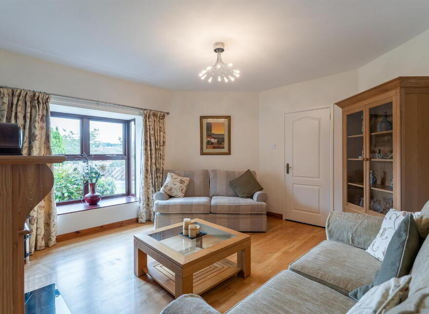 15 Grangewood Park, Dundonald, Belfast, BT16 1GN
