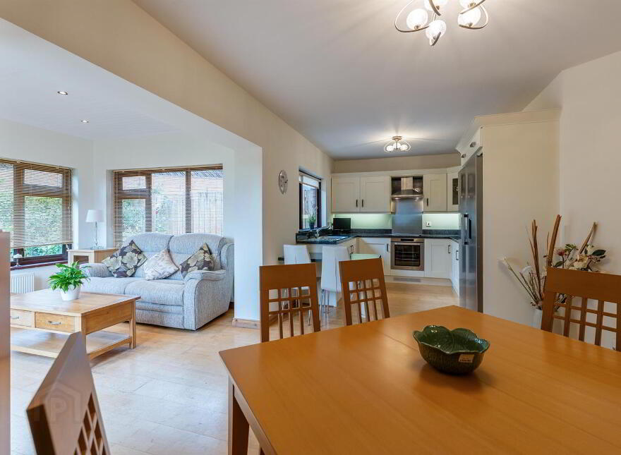15 Grangewood Park, Dundonald, Belfast, BT16 1GN