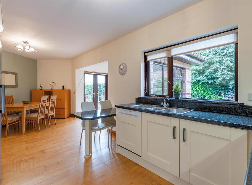 15 Grangewood Park, Dundonald, Belfast, BT16 1GN