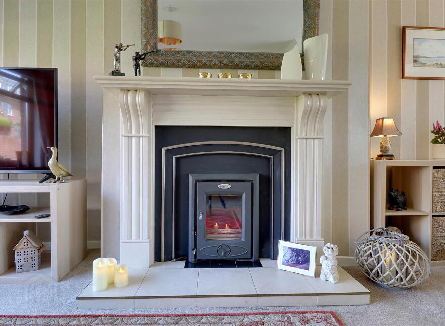 4 Strangford Heights, Newtownards, BT23 8ND