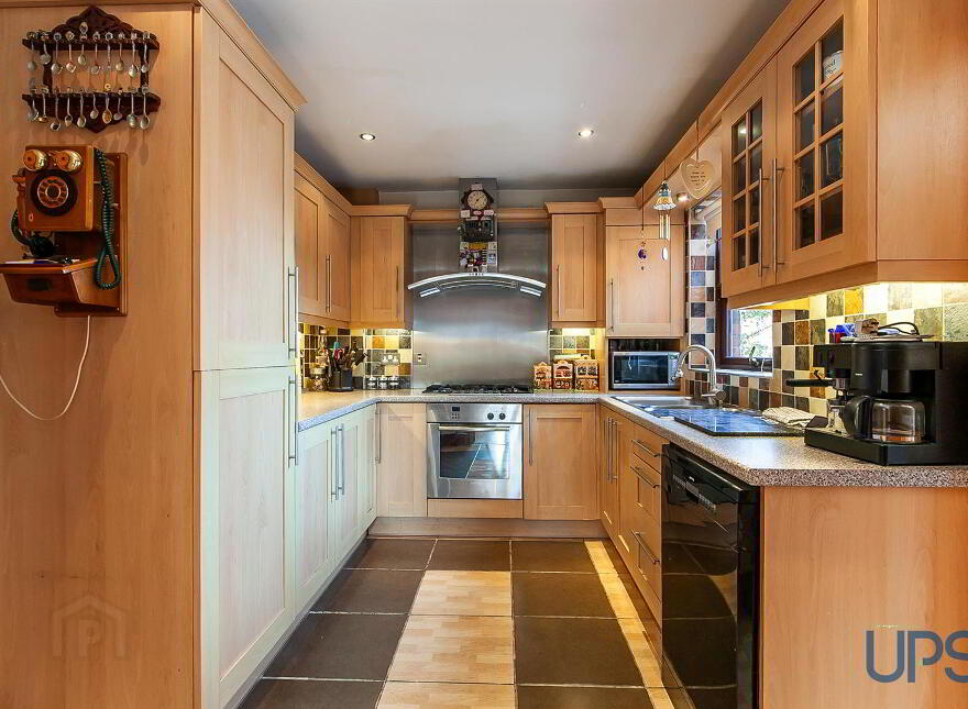 44 Barnfield Road, Lisburn, BT28 3TQ