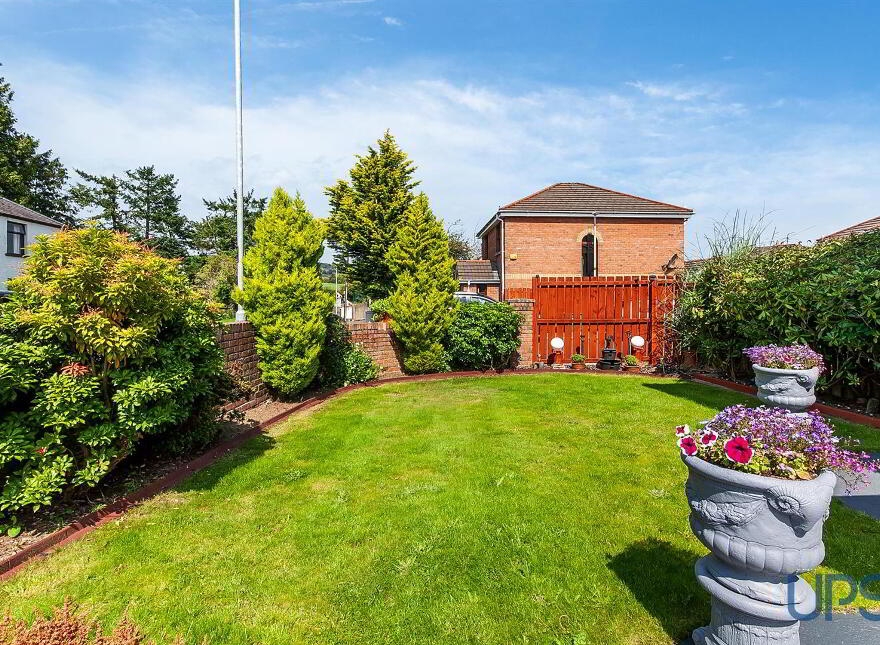 44 Barnfield Road, Lisburn, BT28 3TQ