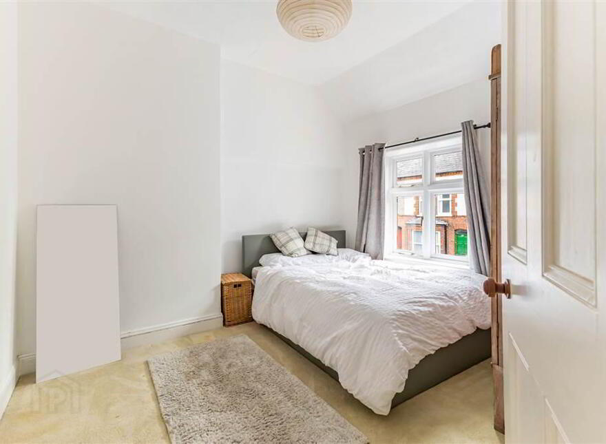22 Strandview Street, Stranmillis, Belfast, BT9 5FF