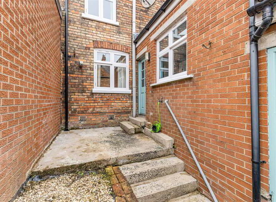 22 Strandview Street, Stranmillis, Belfast, BT9 5FF