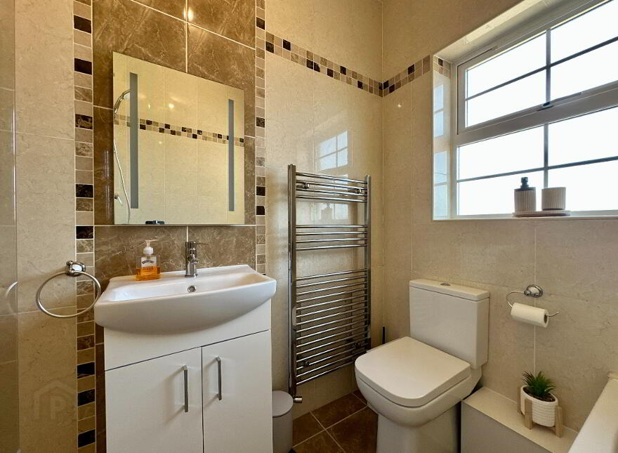 10 Chancellors Hall, Newry, BT35 8WJ