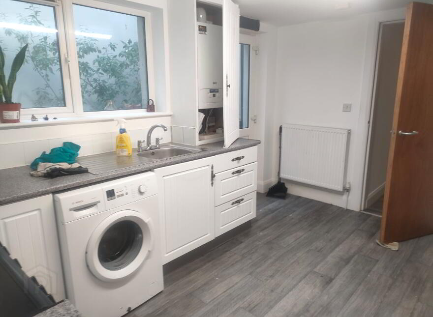 Unit 1, 34 University Street, Belfast, BT7 1LG