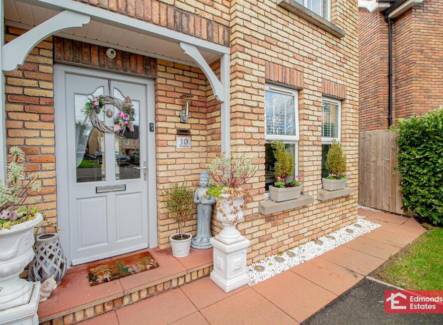 10 Rossdale, Ballymena, BT42 2SA