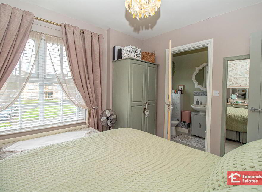 10 Rossdale, Ballymena, BT42 2SA