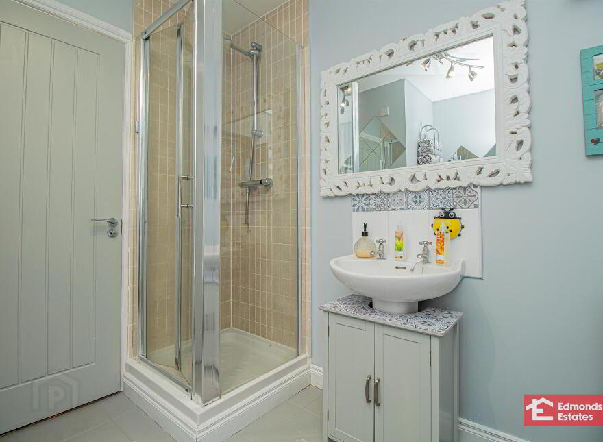10 Rossdale, Ballymena, BT42 2SA