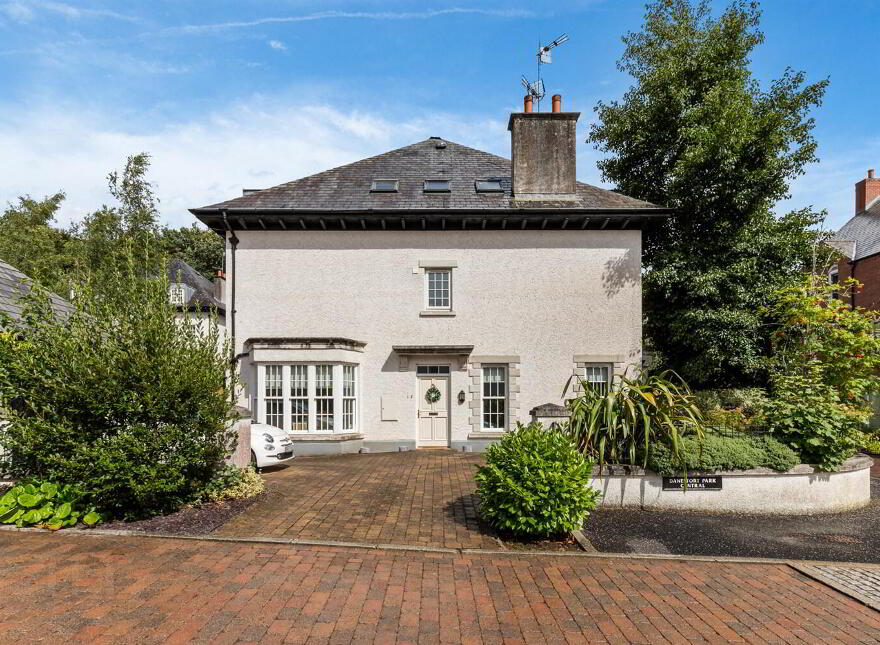 16 Danesfort Park Central, Belfast, BT9 7RE