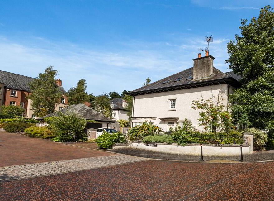 16 Danesfort Park Central, Belfast, BT9 7RE