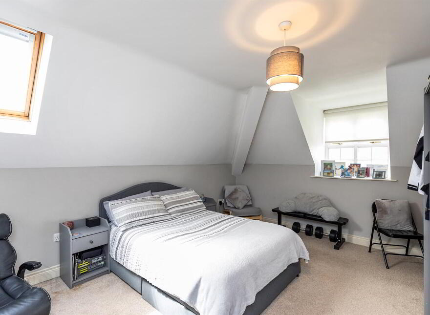 16 Danesfort Park Central, Belfast, BT9 7RE
