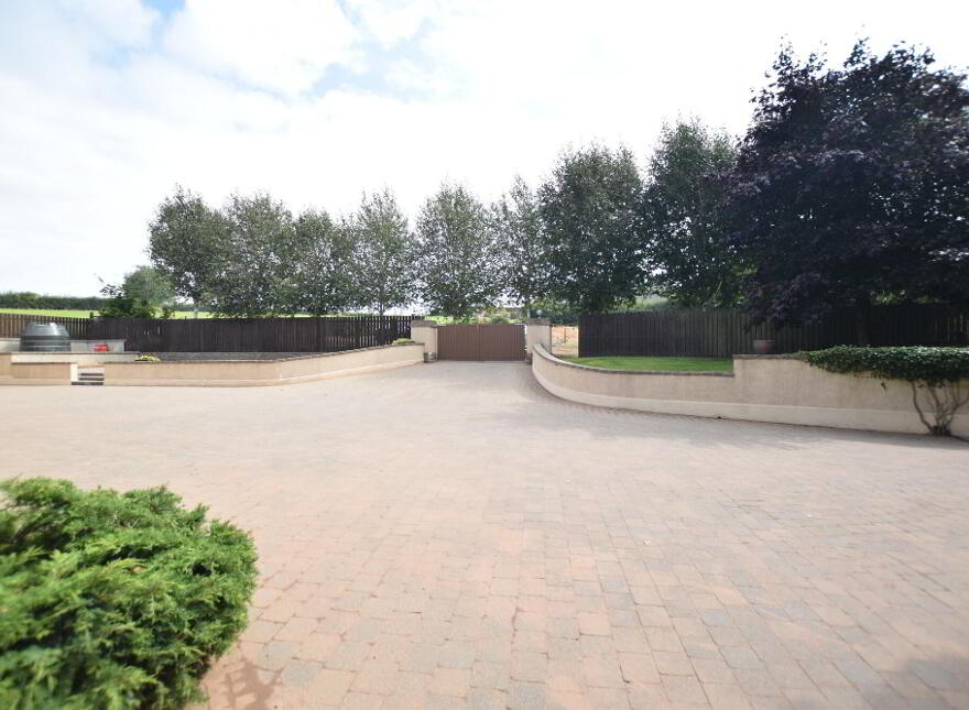 55 Killygarvan Road, Cookstown, BT80 9BG