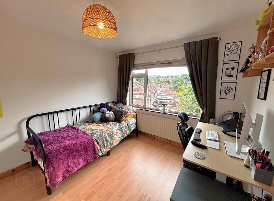 27 Mountainview Park, Belfast, BT14 7GT