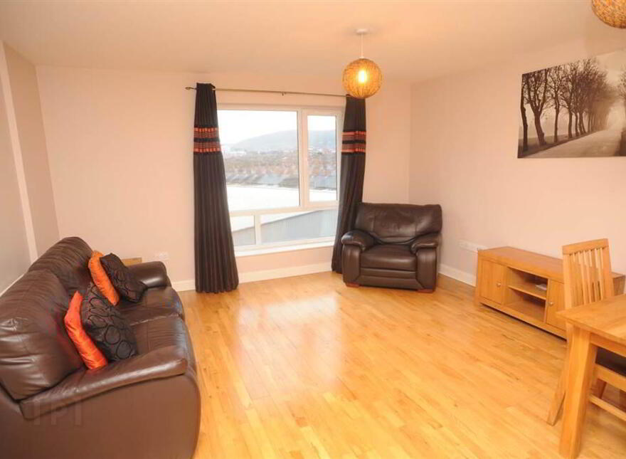 Apt 303 College Central, 4 College Avenue, Belfast, BT1 6BB